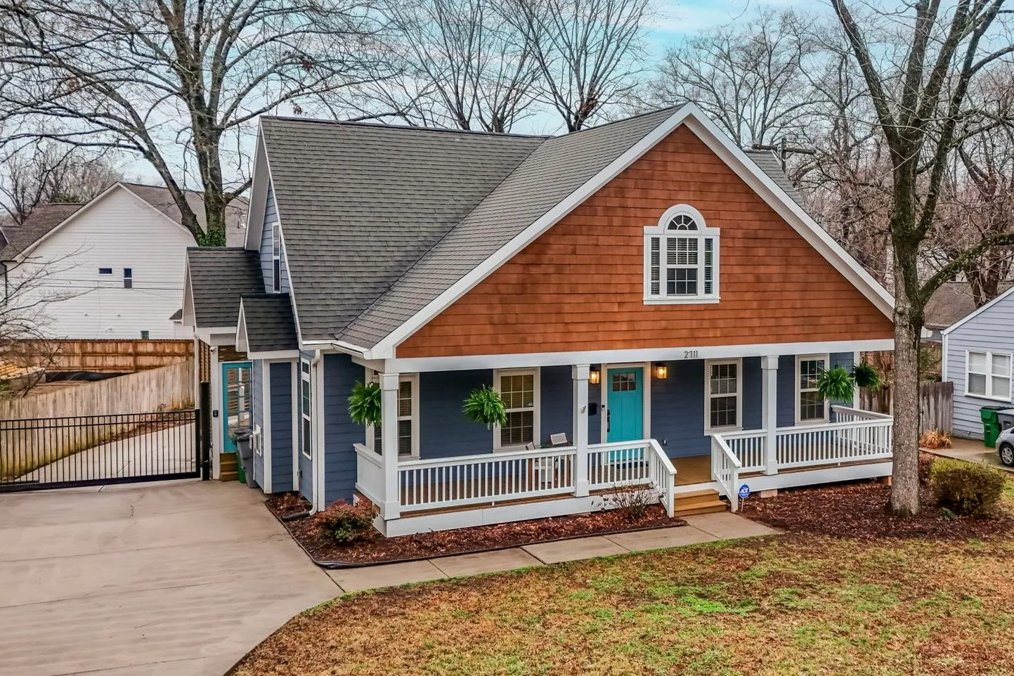 Charlotte real estate listing exterior · 2711 Clemson Ave, Charlotte · NC